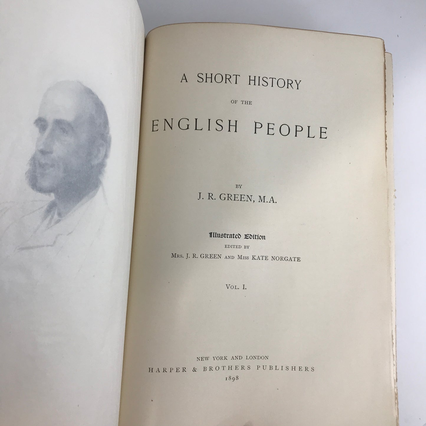 A Short History of the English People (4 Vol)