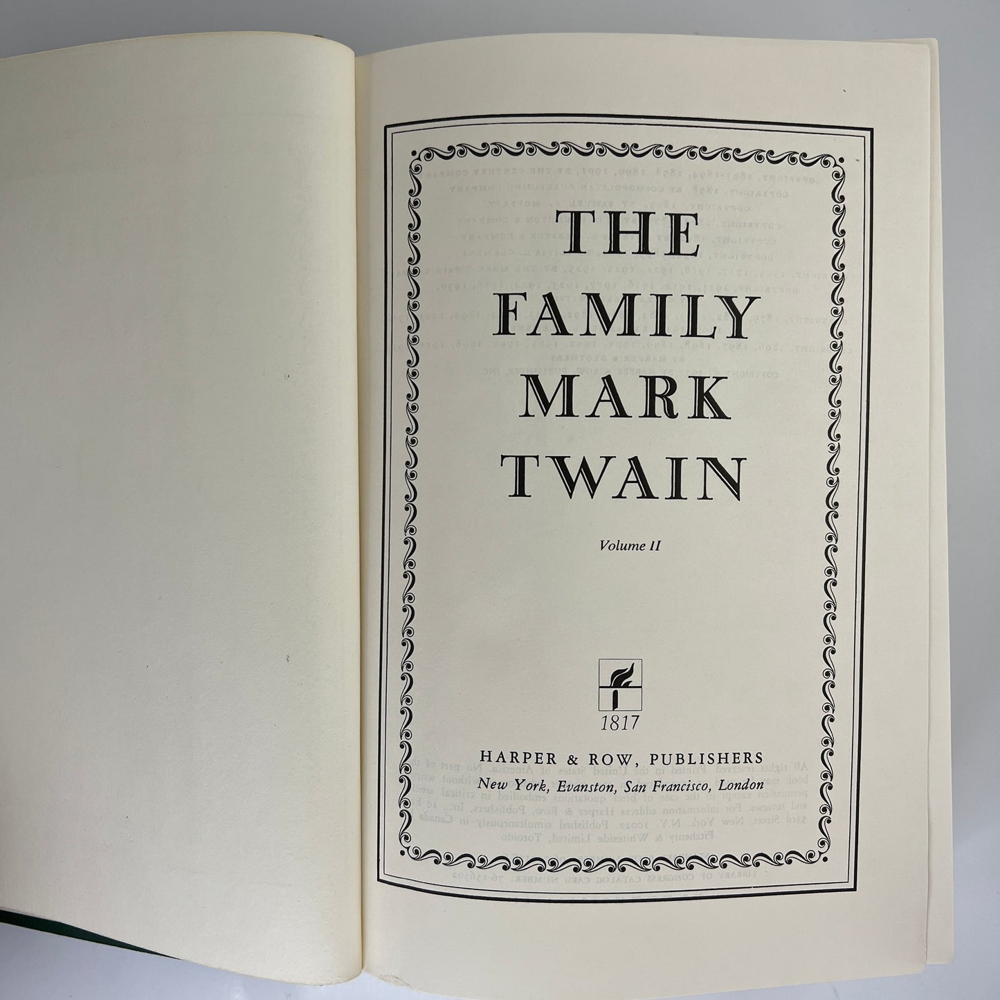 The Family Mark Twain (Set of 2)